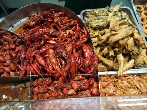 感恩母愛，味愛獻禮——信譽樓食品加工部母親節豐盛餐宴陪您共度溫馨時光
